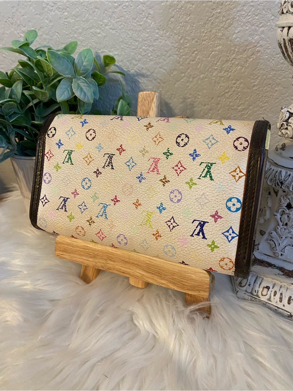 Louis Vuitton Murakami White Long Snap Wallet w/ Chain - Picture 6 of 16
